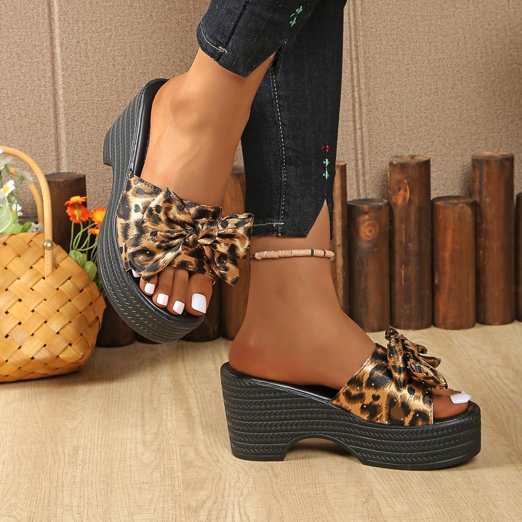 Women Slippers New Summer Women Sandals Color Flat Casual Lace Up Slippers for Ladies Fashion 2025 Outdoor Leopard Beach Mujer