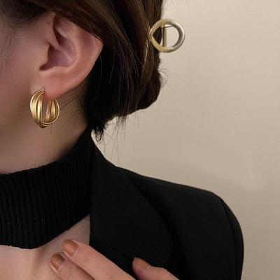 Silver Needle Geometric Metal Earrings - High-End, Light Luxury Fashion for Women