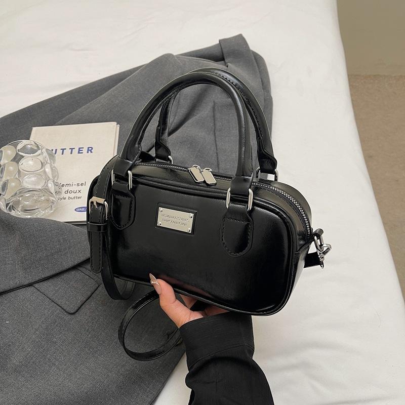 

Premium sense versatile bag women s spring and summer new fashion shoulder messenger bag popular pillow bag