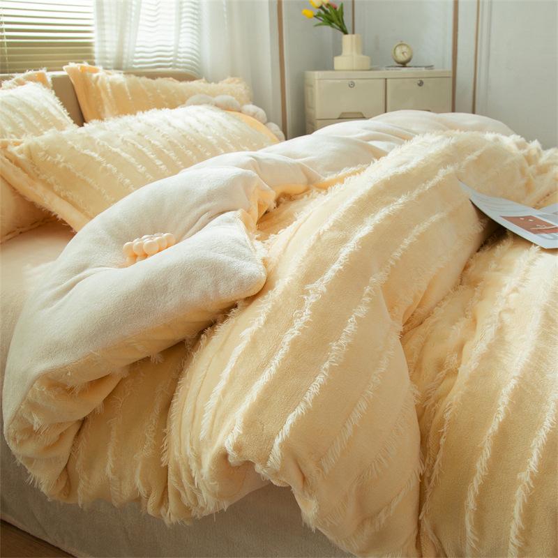 Winter Cut Milk Velvet 4-Piece Set Thickened Warm Coral Velvet Bedspread Quilt Cover Solid Flannel Bedding