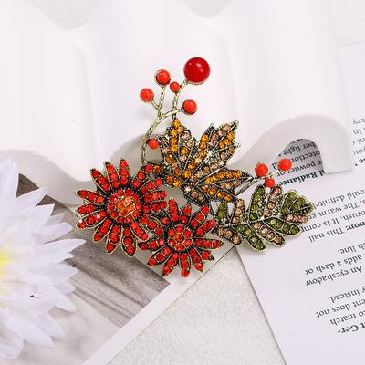 Retro Flower Brooch Diamond Butterfly Flower Brooch Women'S Coat Sweater Autumn And Winter Accessories Brooch