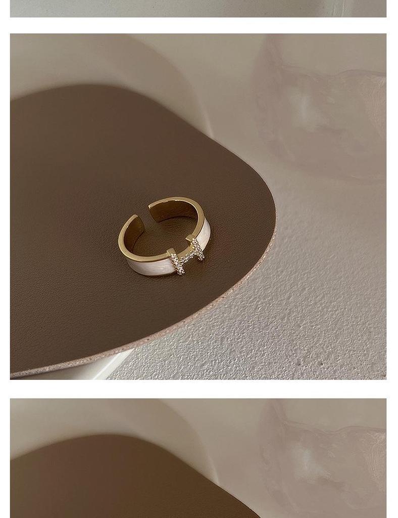 Women’s Stylish 'H' Initial Ring, Personalized Open Band, Fashionable & Adjustable, Ideal for Index Finger, Versatile & Trendy Design