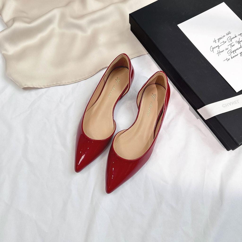 Small Man Increases Height 4CM Patent Leather Side Empty Pointed Flat Shoes Women's 2025 New French Nude Light Mouth Single Shoes