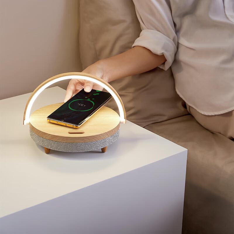 EZVALO LYYD01 Wireless Charging Bluetooth Speaker with LED Night Light