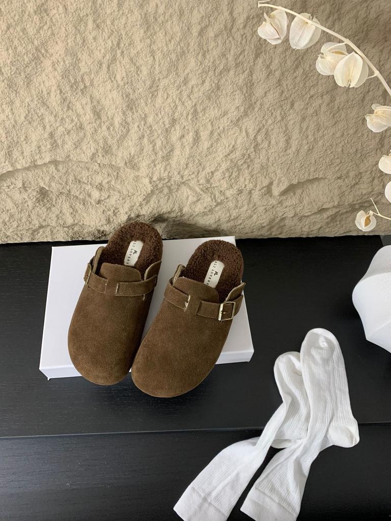 Baotou half slippers women's outer wear 2025 autumn and winter new platform French retro velvet shoes