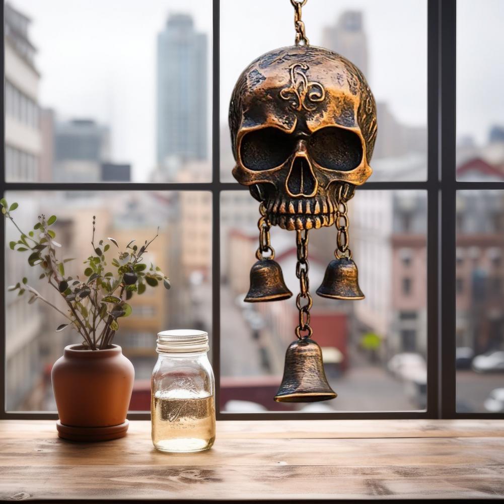Dark Theme Wind Chime Hanging Wind Bell Vintage Skull Wind Chime for Indoor Outdoor Garden Patio Metal Hanging Bell Halloween