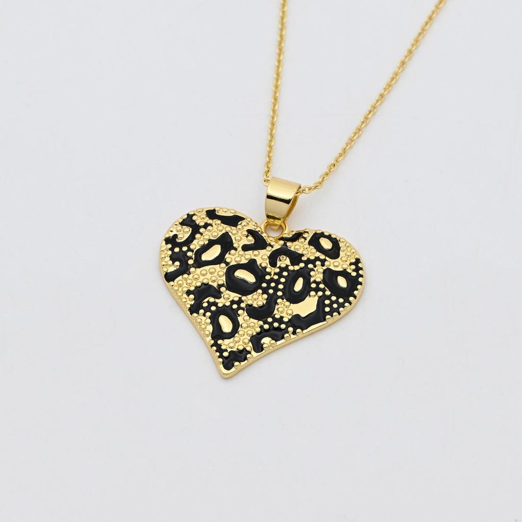 Collar con Colgante de Corazón de Esmalte de Cobre Bohemio para Mujer