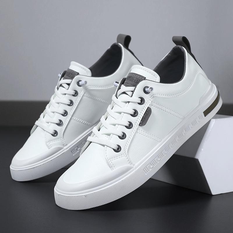 Spring Summer Mens Leather Board Shoes Lightweight Breathable Casual Shoes Loafers Sale Youth Men Flats Sneakers Tenis Masculino