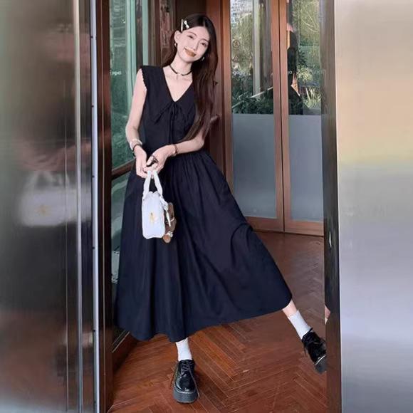 French temperament black sleeveless dress women's summer new high-end small chic beautiful skirt