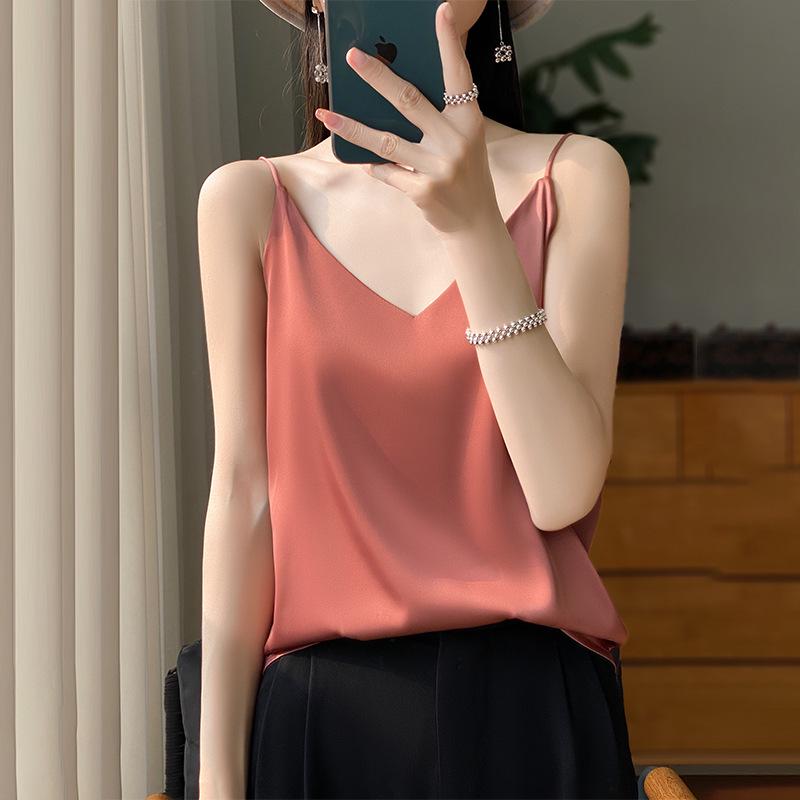 2025 Women's Solid Color V-Neck Sleeveless Camisole – Age-Defying Summer Inner Top