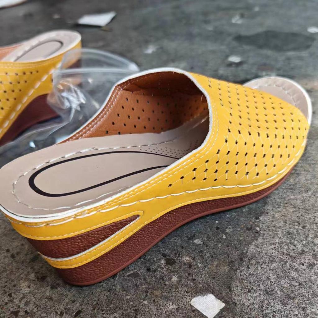 2024 New Women's Wedge Heel Thick Bottom Slippers Large Solid Fish Mouth Wedge Heel Elevated Casual Slippers