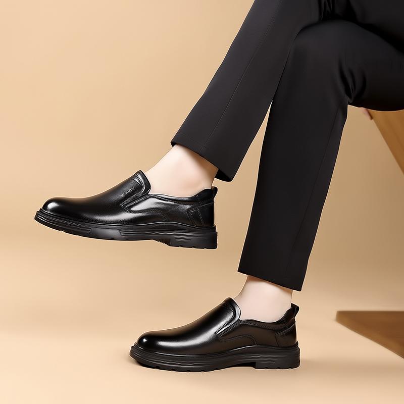 Leather Man Casual Shoes Breathable Loafers Moccasins Breathable Slip on Flats Driving Shoes Classic Men Wedding Shoes