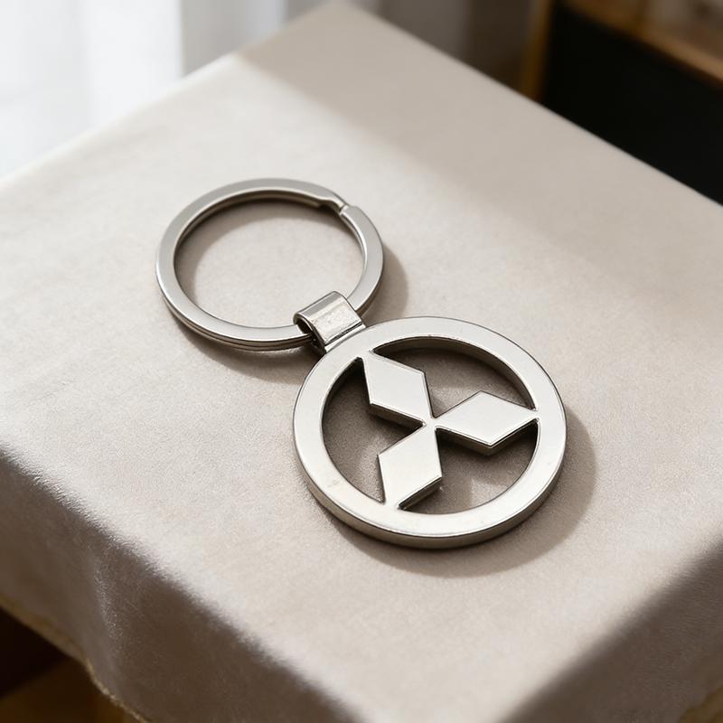 Alloy Car Logo Keychain Pendant Keyring Holder for Mitsubishi ASX OTO L300 Montero L200 Mirage Outlander Delica Lancer WJ0