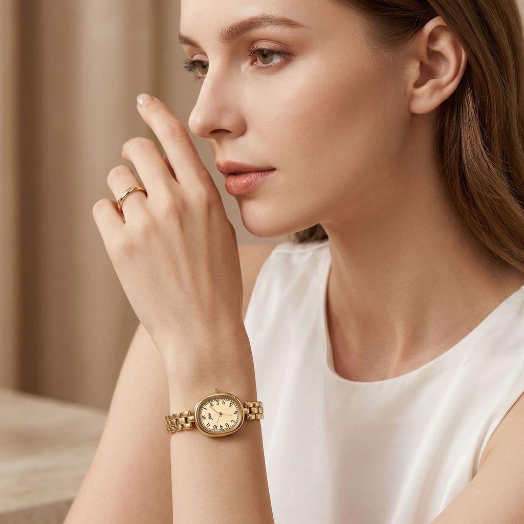 Orologio da Donna Classico al Quarzo con Cassa in Lega Dorata e Quadrante Decorativo per Accessori di Moda