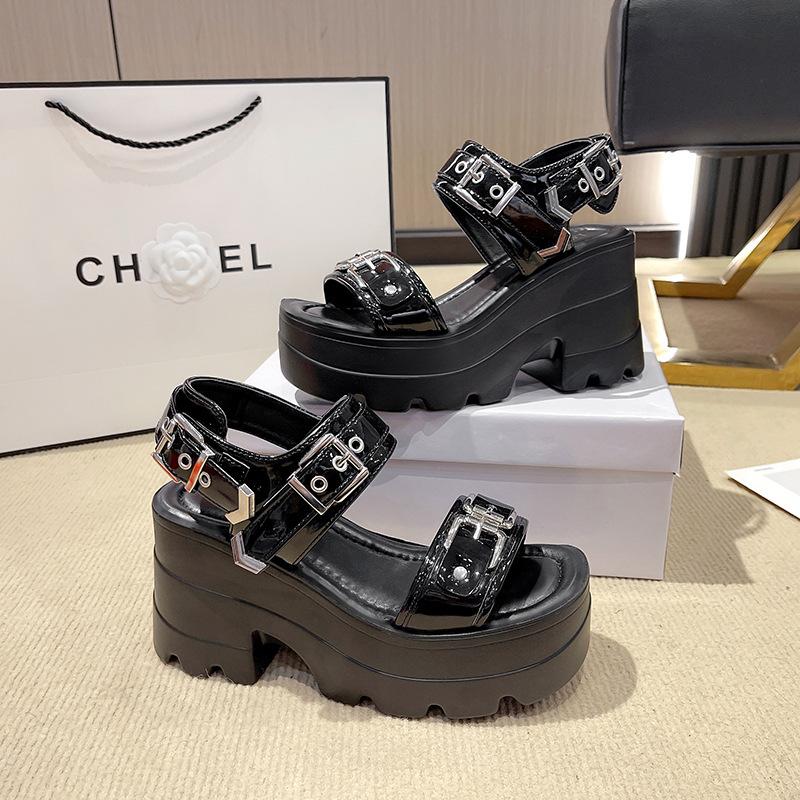 High-end Platform Sandals Women's Summer Wear Fashion Summer One-word Drag Go Out Fashion Small Sandals