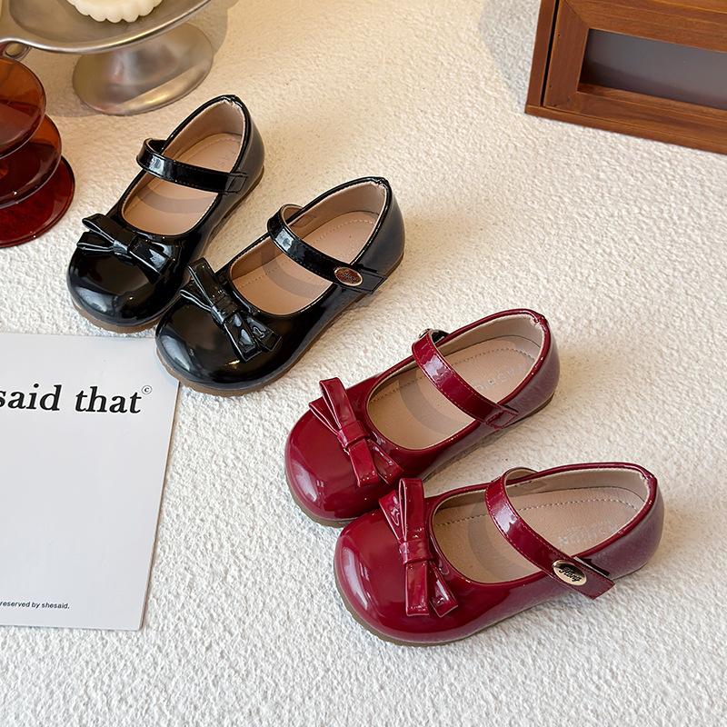 Spring Leather Shoes Princess Exquisite Versatile Girl Shoes Soft Non Slip Kid Shoe Comfort Fashion Sandals New Red Mary Jane
