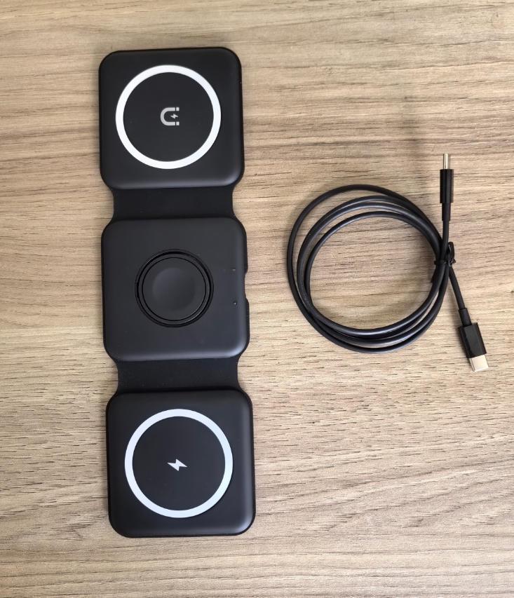 

Складное магнитное беспроводное зарядное устройство «три в одном» для телефонов и часов Apple