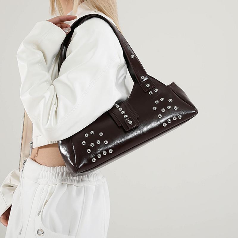 New Retro Rivet Tote Bag Fashionable and Personalized Shoulder Underarm Bag For Women Trend Large Capacity Purse and Handbags AVE