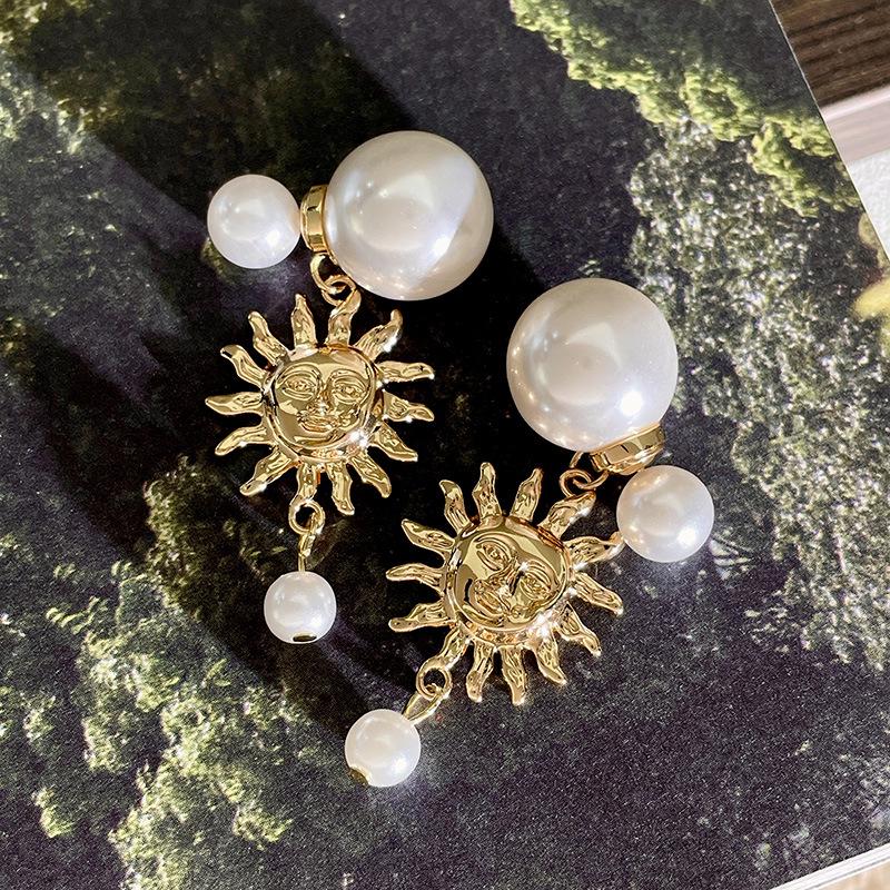 High-End Golden Sunflower Pearl Earrings: Women's Double-Sided Multi-Wear Studs with Small and Large Pearls
