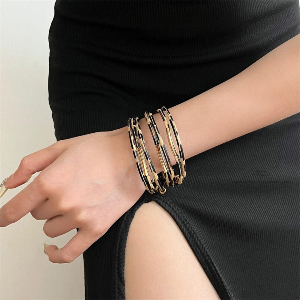 Charm MultiLayer Bangles Bohemian Style Magnetic Bracelet Vintage Leopard Leather Bracelets  Girls