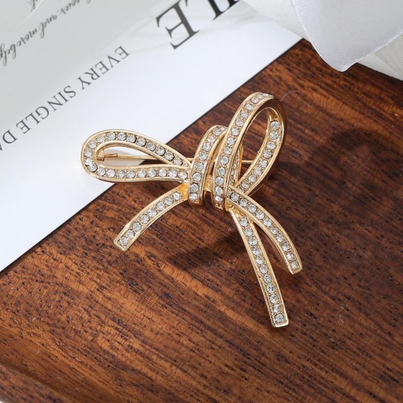 

Rope Knot Bow Brooch for Women Elegant Lapel Pin Stylish Office Uniform Party Adornment