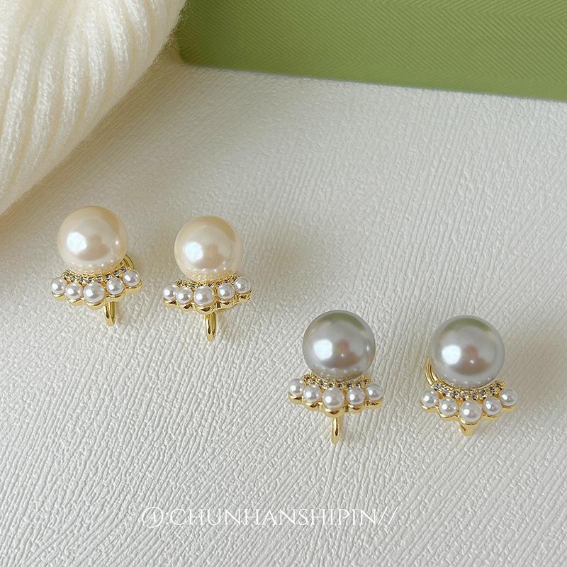 Red pearl ear clips~ niche design simple temperament pearl stud earrings autumn and winter fashion high-end earrings without earrings