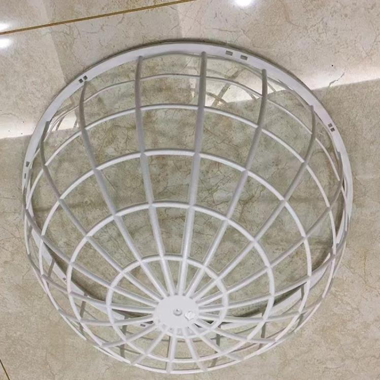 Portable Round Chicken Coop: Outdoor Rolling Foraging Cage for Free-Range Chickens