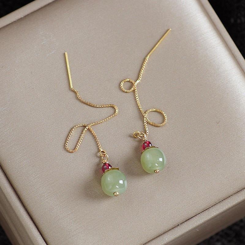 

Модные серьги-каффы с кисточками для женщин - Элегантные и универсальные серьги 2024