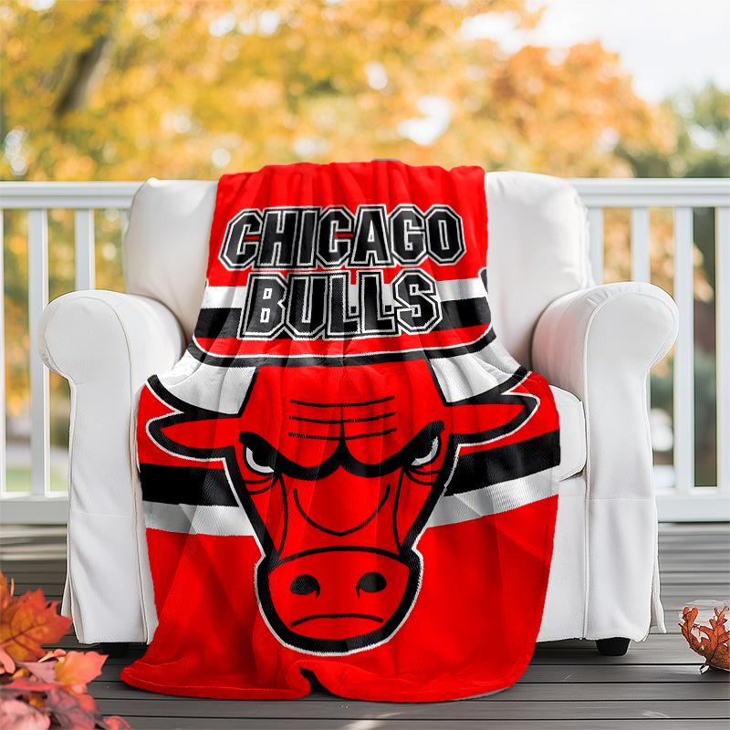 1 szt. Koc tematyczny Chicago Bulls - Nadruk cyfrowy, Poliester, Przytulny na wszystkie pory roku, Idealny na zewnątrz i w podróży
