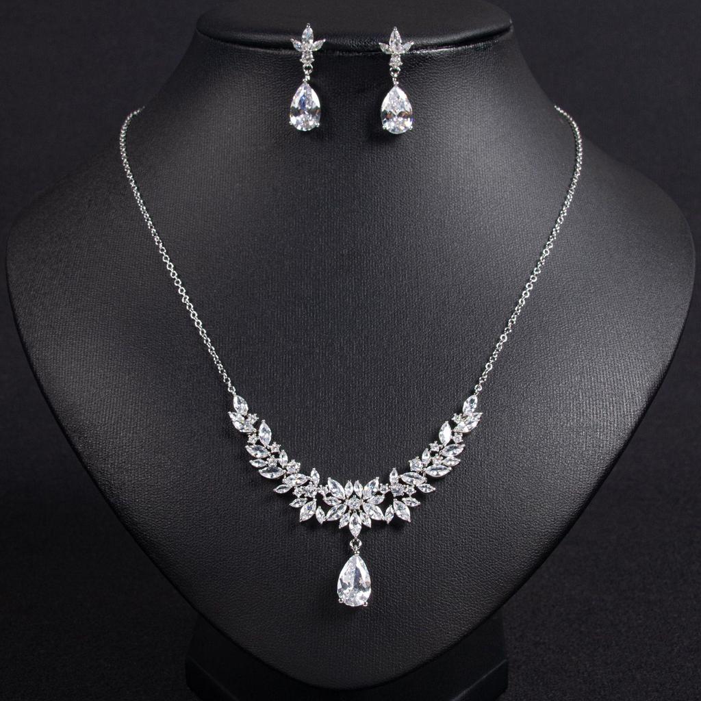 Elegant Zircon Necklace & Earrings Set for Brides