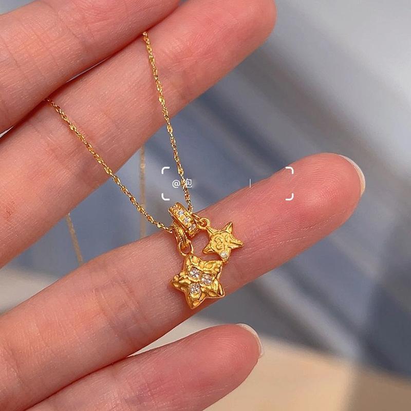 Ancient gold crafts Dreamy design double hammer small star necklace fashion brushed light luxury charm collar chain  gift