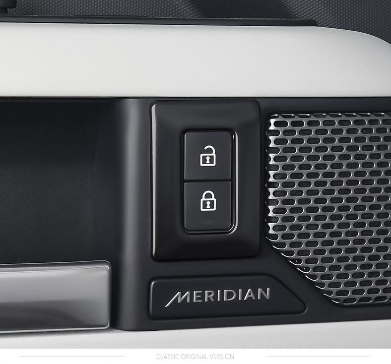 Adesivo Luminoso Anti-Toque Acidental para Botão de Trava de Porta para Land Rover Defender 2020-2025.