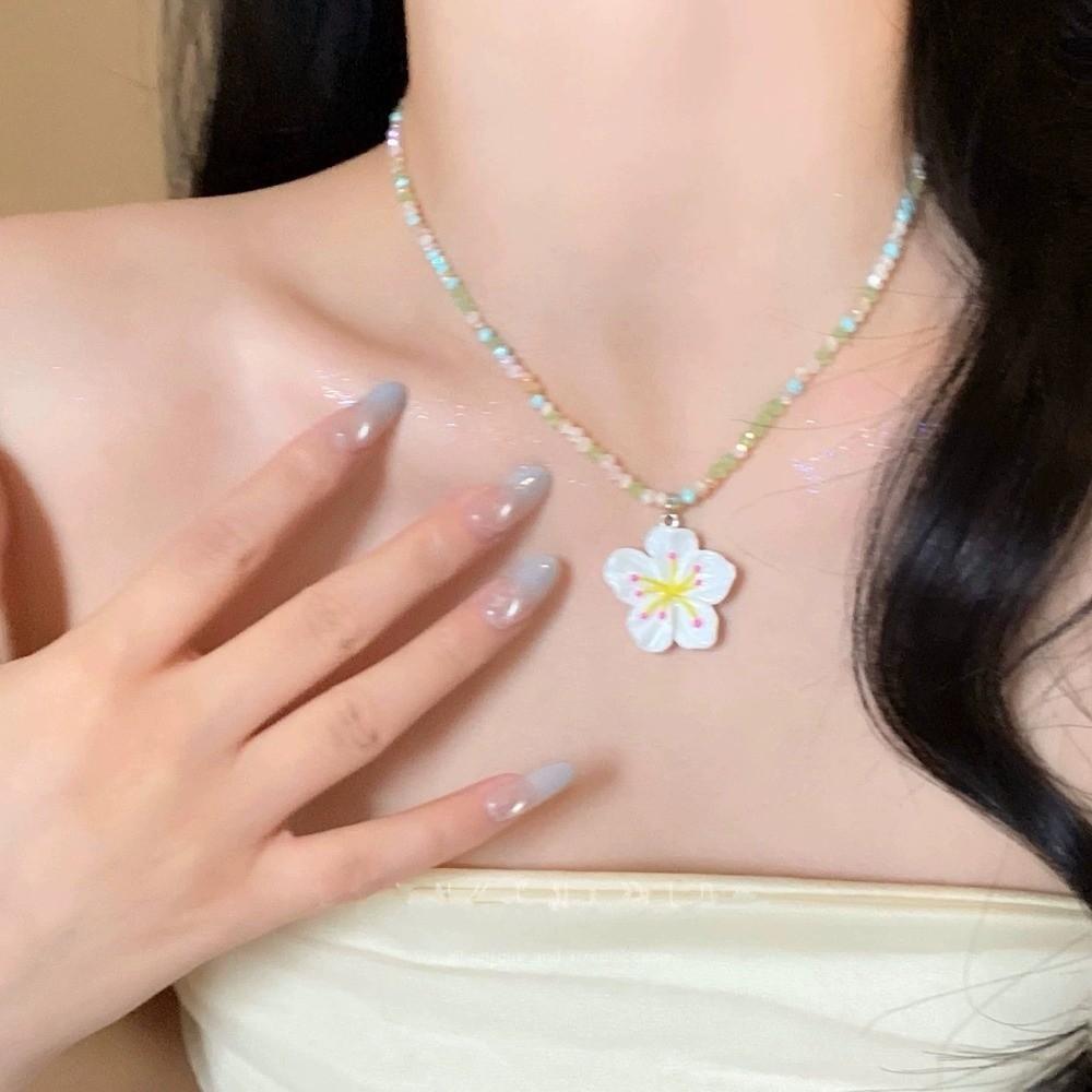 Adjustable Flower Pendant Necklaces Bohemian Flowers Charms Jewelry Beads Choker Necklace Women белый