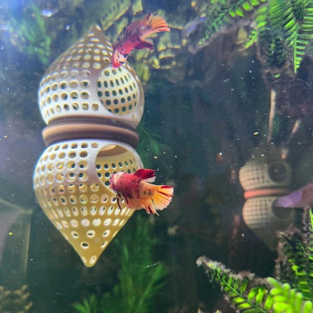 3D-gedruckte schwimmende Fischhängematte Zuchthaus Hohl Aquarium Ruheplattformen Kunststoffversteck Fischversteckhöhle Fischzucht