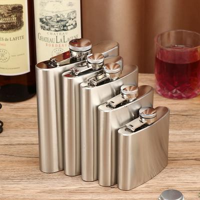 High Quality Stainless Steel Hip Flask Portable Container Whisky Flagon Convenient Leakproof Drinking Bottle Outdoor