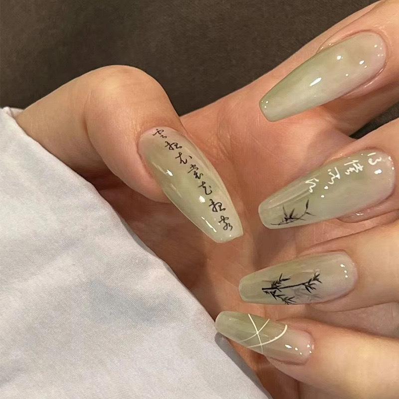 Simple French Gradient Detachable Press-On Nails: Short, Whitening False Nail Tips.