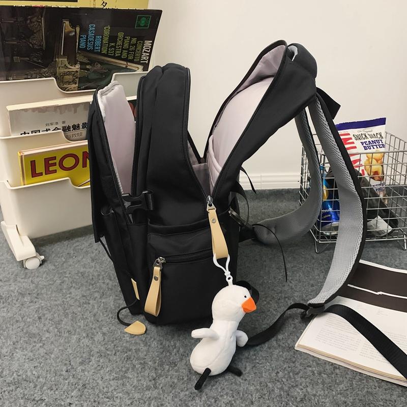 Rucsac cu scrisori pentru femeie