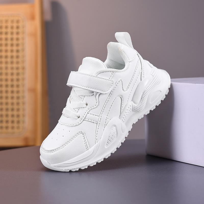 

Маленькие белые туфли детские спортивные туфли 2025 весна и осень новые кампусные кроссовки кожаная поверхность нескользящая мягкая подошва повседневная обувь тренд 39