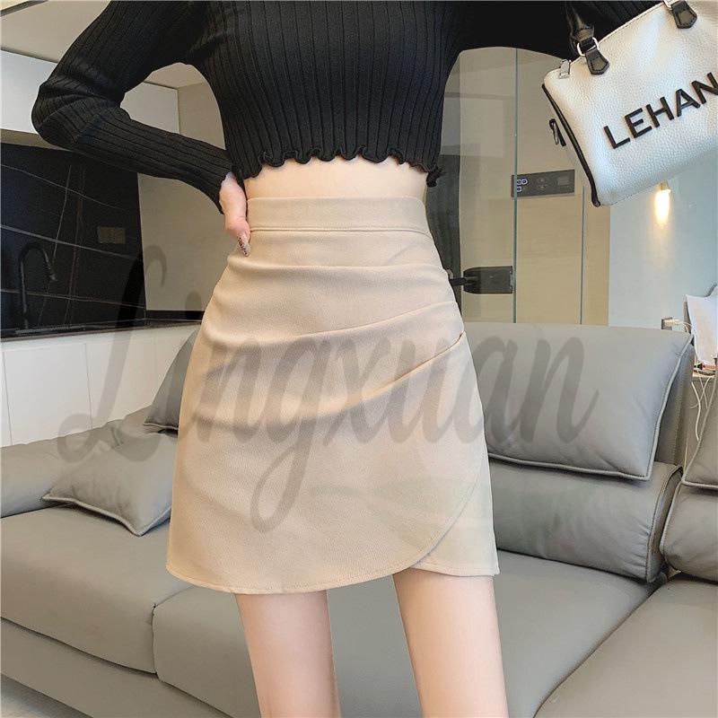 Plus Size Black Irregular High Waist Short Skirt - Autumn/Winter Slimming