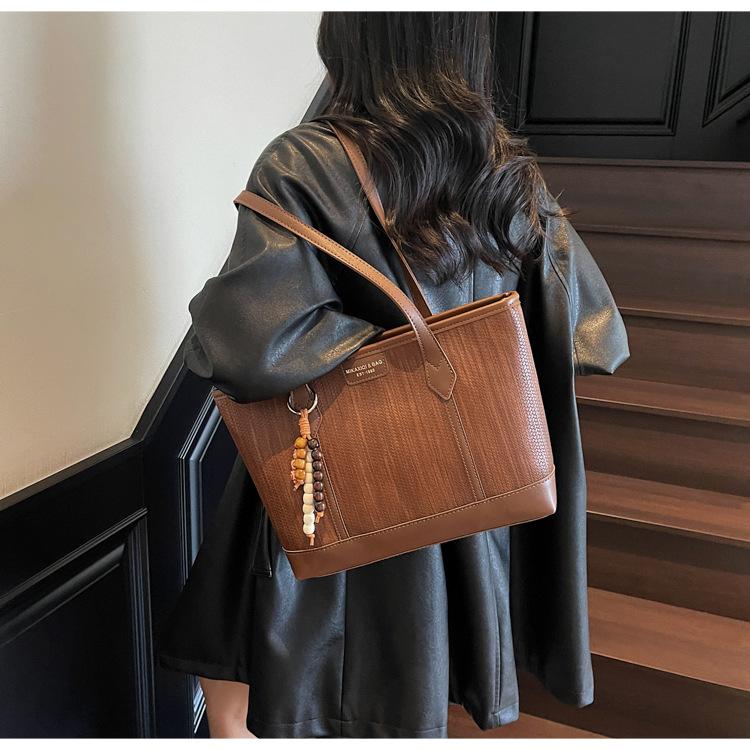 Ladies Large Capacity Shoulder Bags Vintage Commuting Underarm Bags Solid Color Casual Handbag Women High Quality Tote Bag