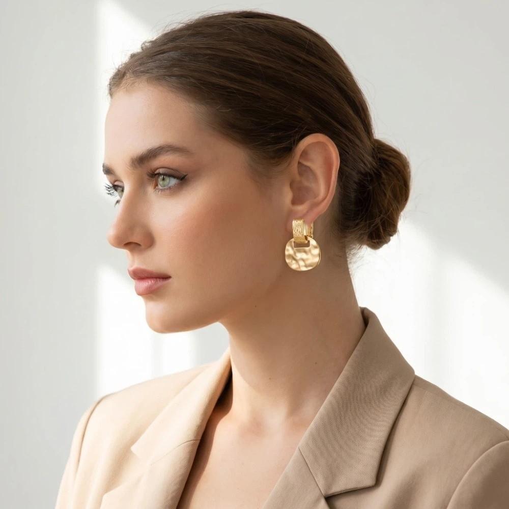 Trendy Elegant Square Ear Clips Temperament Light Luxury Minimalist Ear Clips French Style Water Ripple Ear Clips Women Jewelry