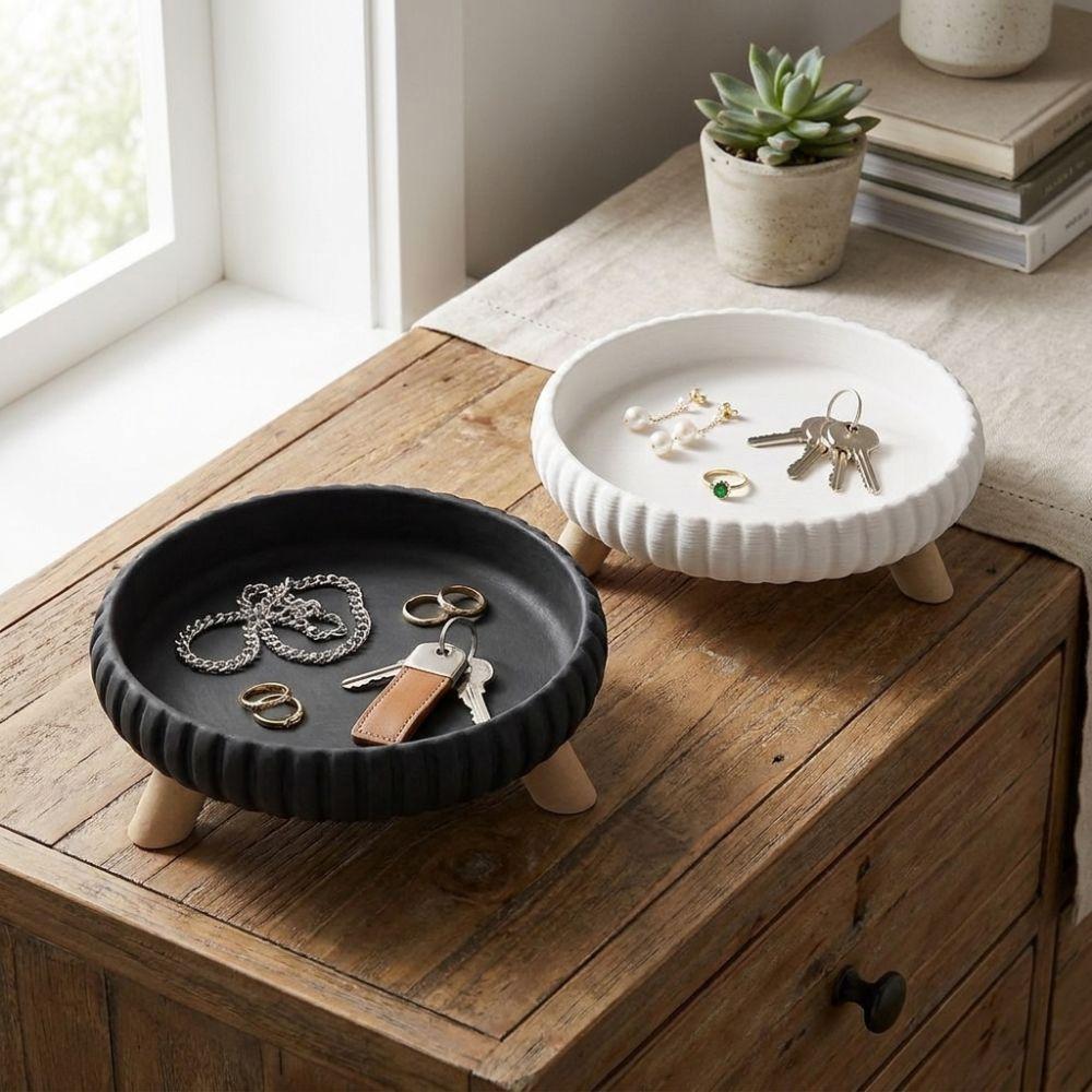 Artistic Three-Legged Storage Tray Round Sundries Storage Dish Catchall Tray Desktop Organizer