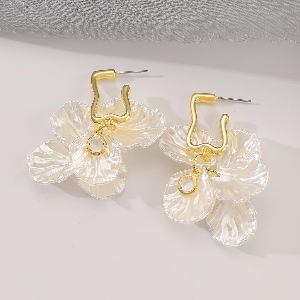 Iridescent White Flower Petal Drop Earrings Gold Tone Brushed Metal Dangle Studs Elegant Summer Floral Jewelry for Women