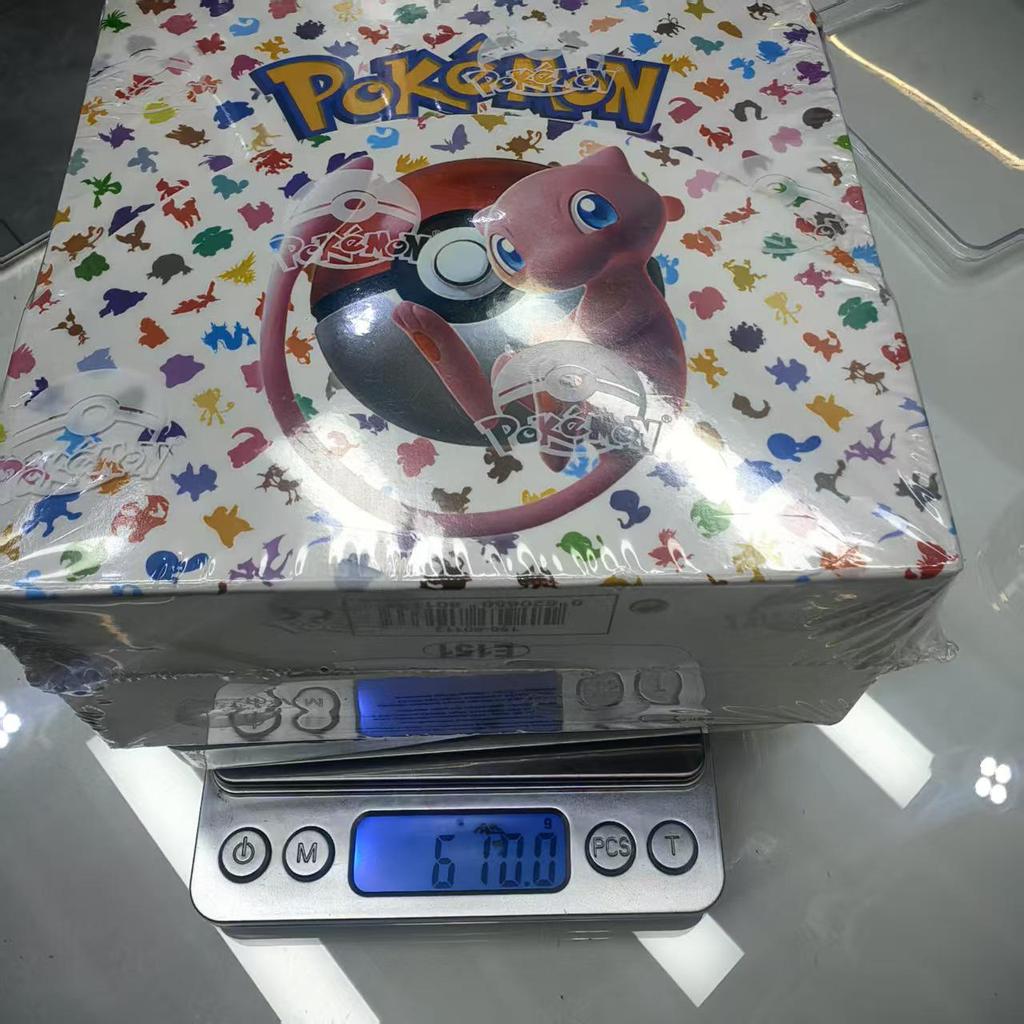 Nova Caixa Surpresa de 360 Cartas Pokémon: Coleção Pikachu & Charizard