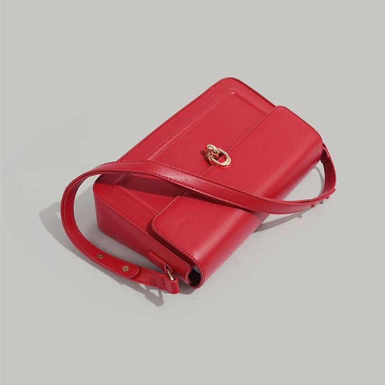 Red Retro High-End Single Shoulder Underarm Bag Small Square Bag for Women 2024 New Niche Fashion Bride Wedding Bag