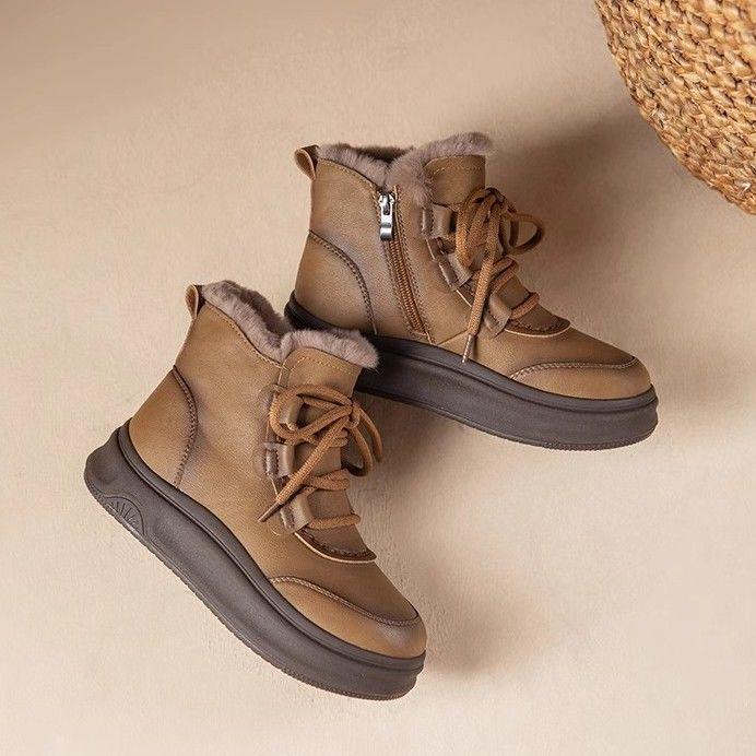 Women's Plus Velvet Non-Slip Warm Snow Boots - Comfort Cotton, Soft Sole for Middle-Aged & Elderly Winter Wear.