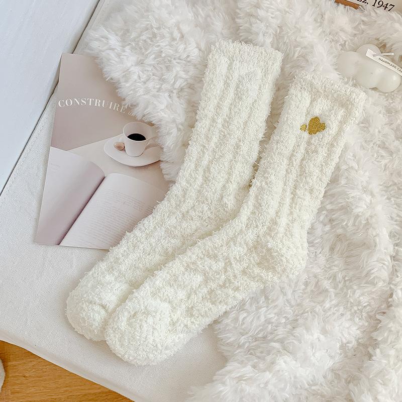 Loose, Tight-fitting Coral Fleece Warm Floor Socks for Women's Sleep In Autumn and Winter