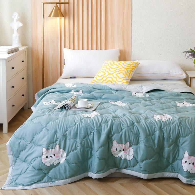 Summer Thin Quilt Comforter Soft Air Conditioning Four-season Quilt/Duvet/Blanket Bed Duvets 150 Single Bed Quilt Bedspreads
