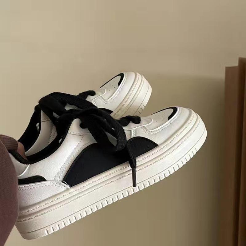 

Students increase the height of casual sports board shoes Spring and Autumn new versatile niche design sense thick-soled white shoes women s 35 чёрный