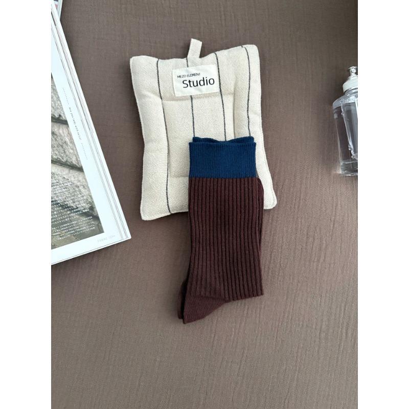Autumn and Winter Retro Women's Socks In Navy Blue and Brown, Double-needle Mid-calf, Pile Socks, Versatile and Color-blocking for Women